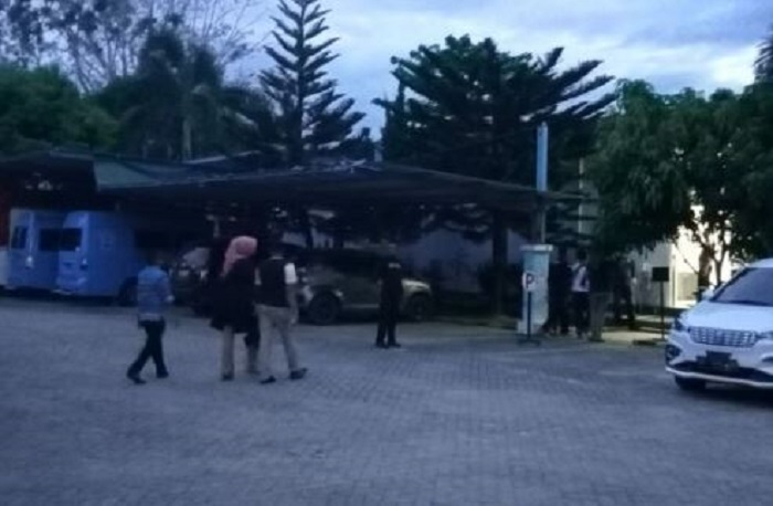 Berbuat Terlarang di Bandara, Pasutri Diringkus