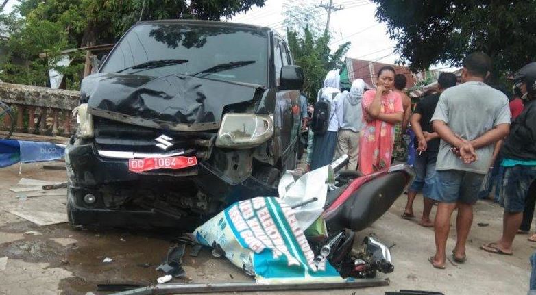 Kecelakaan, Pemotor Tewas Ditabrak Mobil Dinas SDA