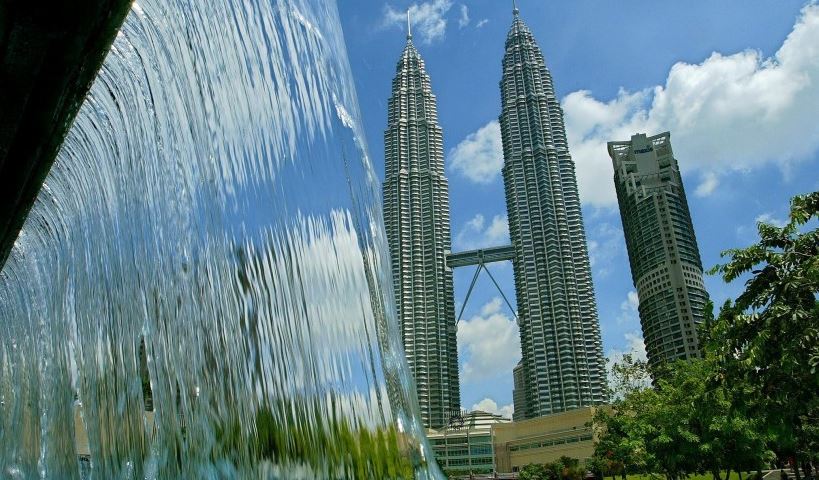 Akhir Tahun, Malaysia Bakal Buka Pintu Sepenuhnya untuk Turis Asing