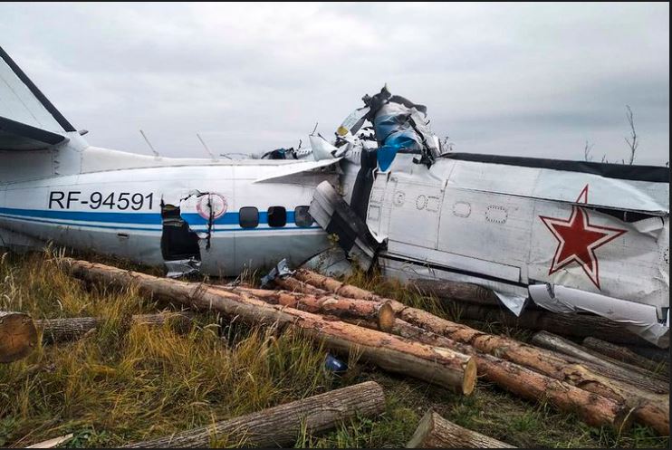 Pesawat Rusia Jatuh Setelah Lepas Landas, 16 Orang Tewas