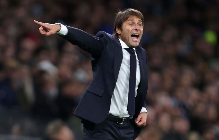 Tottenham Hotspur Dipermalukan di Kandang, Antonio Conte Minta Fans Spurs Sabar