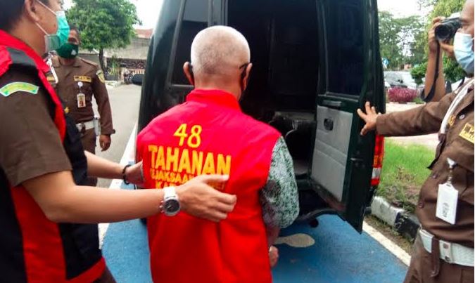 Terlepas Dari Tuduhan Korupsi Dana BOS, Mantan Kepsek SMKN 2 Karawang Bebas