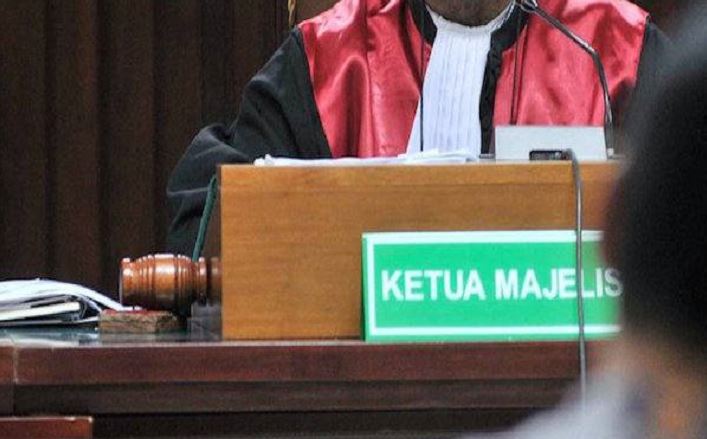 Vonis 13 Tahun Penjara Dinilai Terlalu Ringan, Sidang Kasus Pembunuhan Berakhir Ricuh