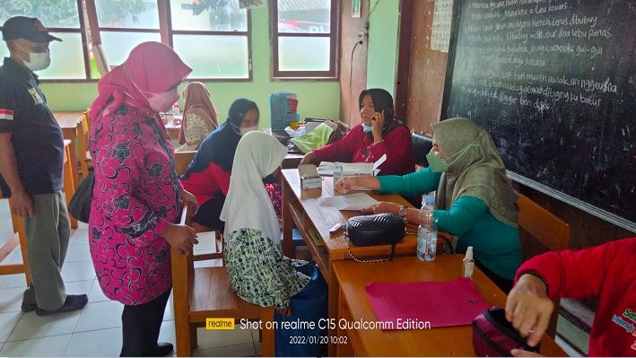 Pantau Langsung ke Desa-Desa, Camat Telagasari Optimis Vaksinasi Anak Rampung 100%