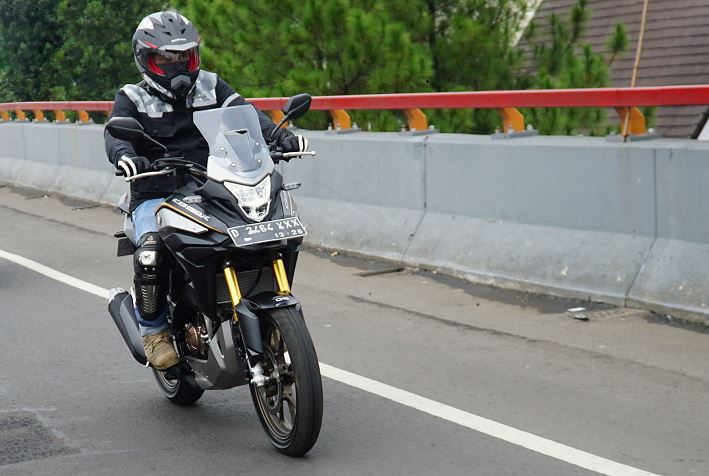 Begini Cara Pilih Jaket yang Aman dan Nyaman Saat Berkendara Â