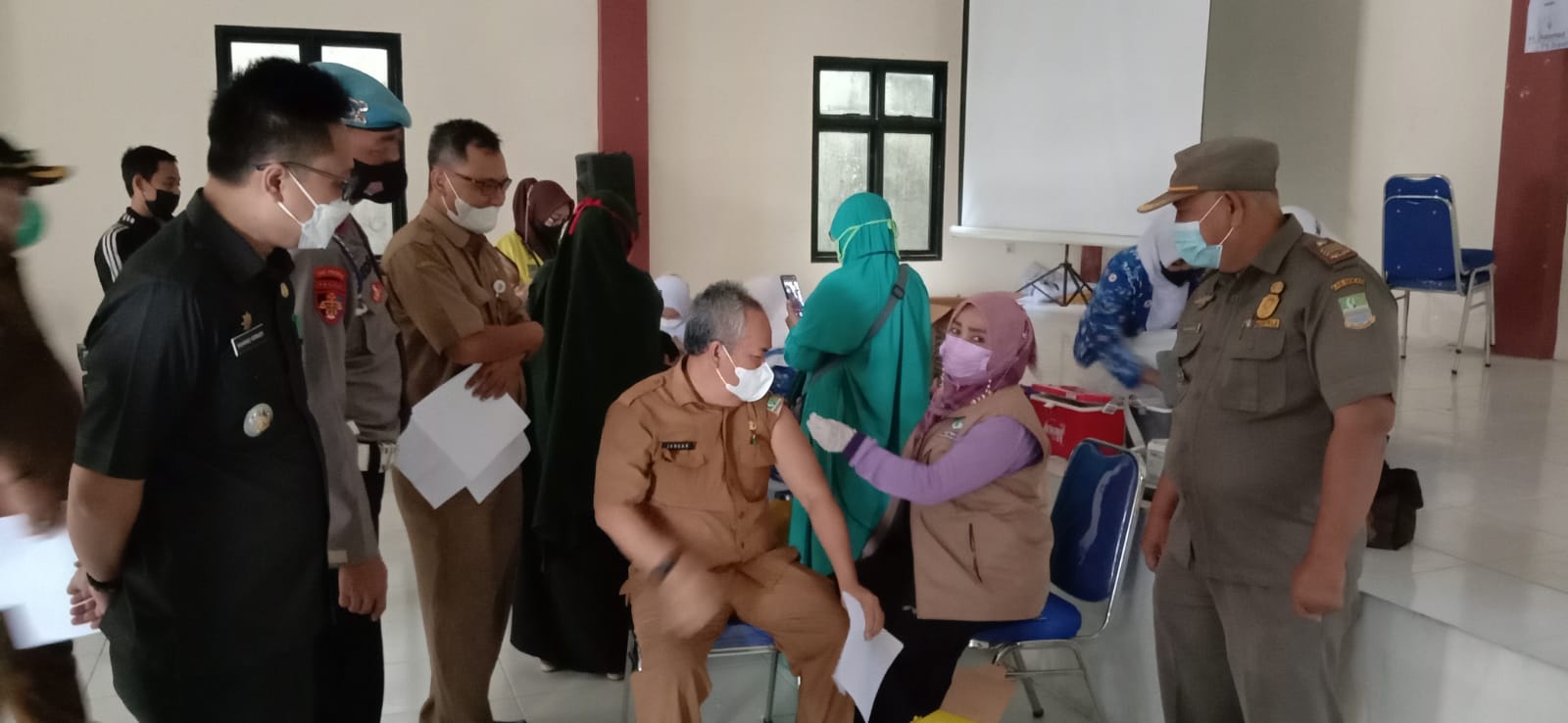 Kecamatan Cibarusah Melaunching Vaksin Booster, Ini Sasarannya !