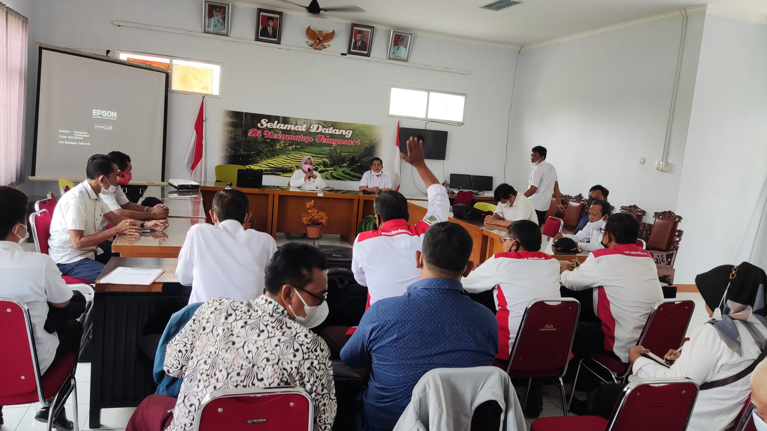 Kecamatan Telagasari Gelar Rapat Koordinasi, Camat Ingatkan Para Sekdes dan BPD Sadar Tupoksi