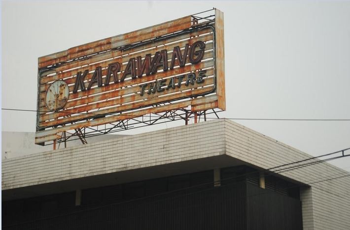 Bikin Bulu Kuduk Merinding, Ini Sosok Gaib yang Ada di Karawang Theatre