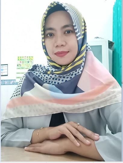 Nurhalimah, Si Cumlaude 