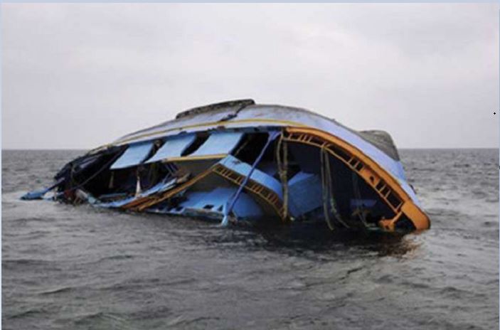 Dihantam Badai, Perahu Nelayan Terbalik di Laut Karawang, 1 Orang Hilang