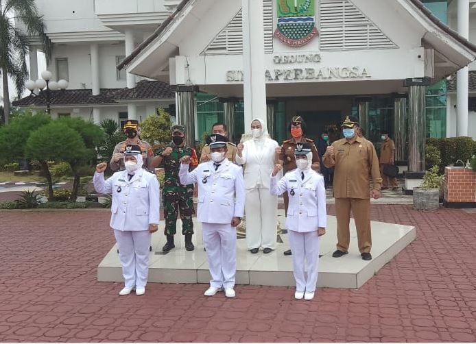 Bupati Lantik Kades PKDPAW, Kades Diminta Langsung Cek Insfrastruktur