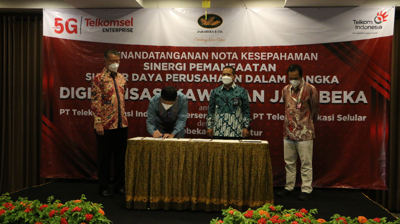 Wujudkan Digitalisasi di Kawasan Industri, Telkom-Telkomsel dan Jababeka Kembangkan Pemanfaatan Teknologi Jari