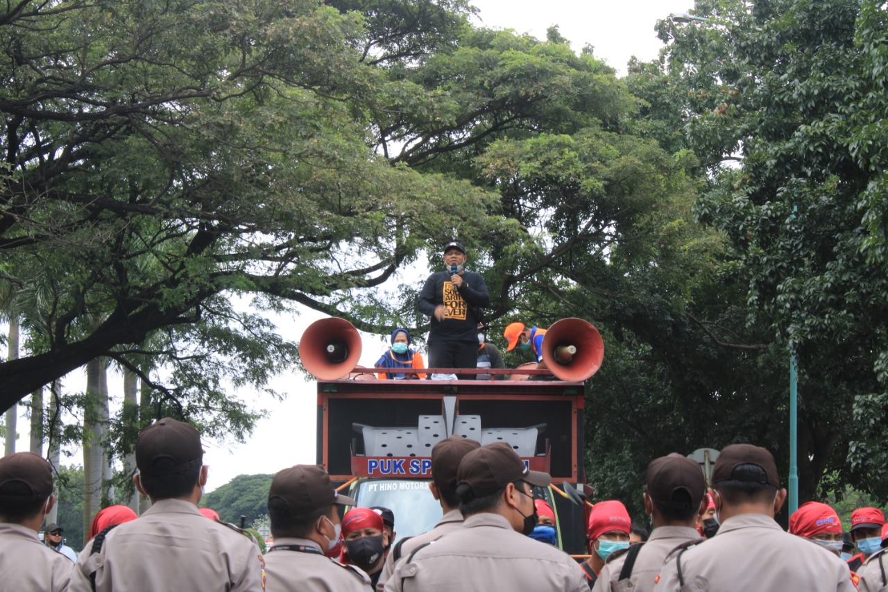 Inkar Janji di Summercon Bekasi, Buruh Se-Jabodetabek Tuntut Lima Hal Ini ke PT GS Battery Karawang