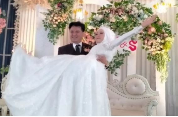 Viral!, Suami Mawar AFI Nikahi Babysitternya, Netizen Ramai Mencibir Susi