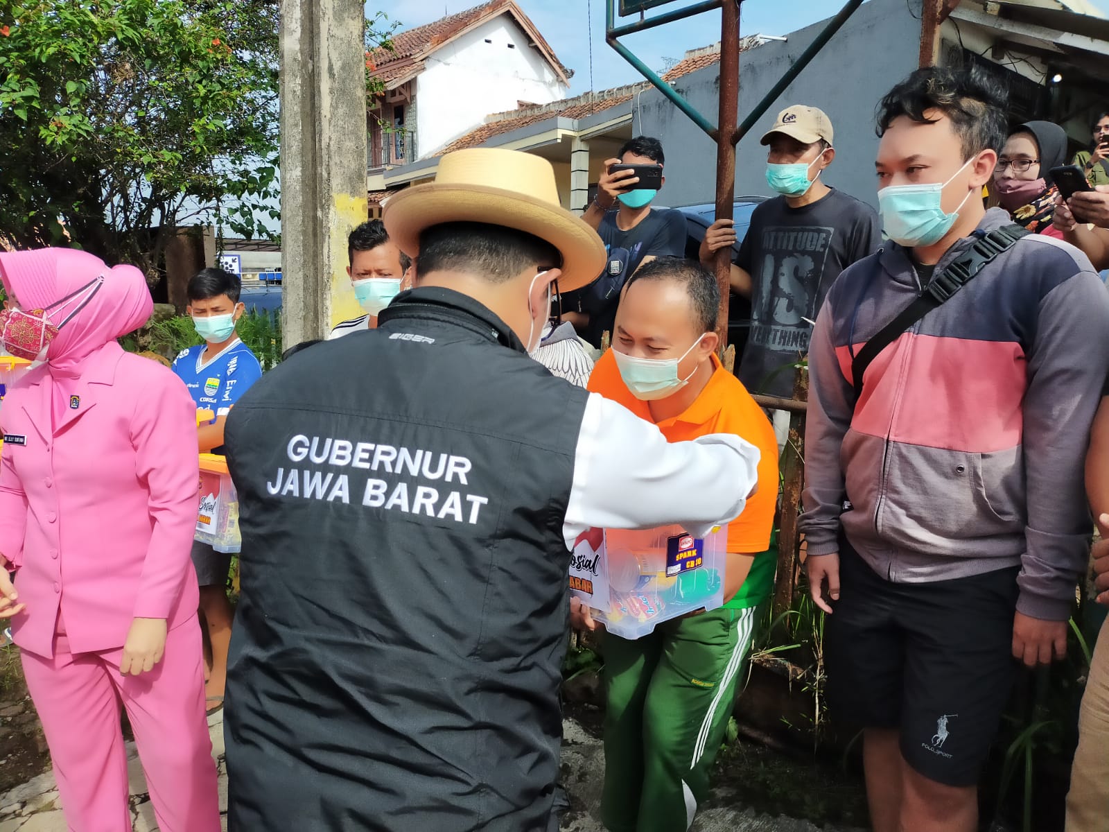 Gubernur Ridwan Kamil Bantu Rp 2 M untuk Perbaikan Rumah Korban Banjir BandangÂ