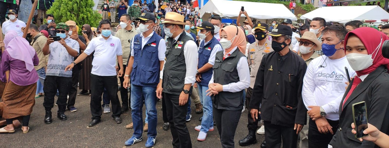 Warga Ciamis Kegirangan Punya Situ Bagus: RI Satu Pak Ach...!