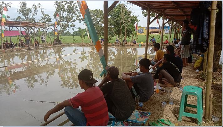 Kades Ulang Tahun, Warga Linggarsari Mancing Gratis