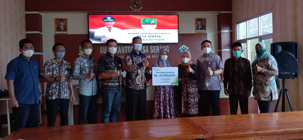 Pemdes Serang Terima Santunan Kematian dari BPJS Ketenagakerjaan