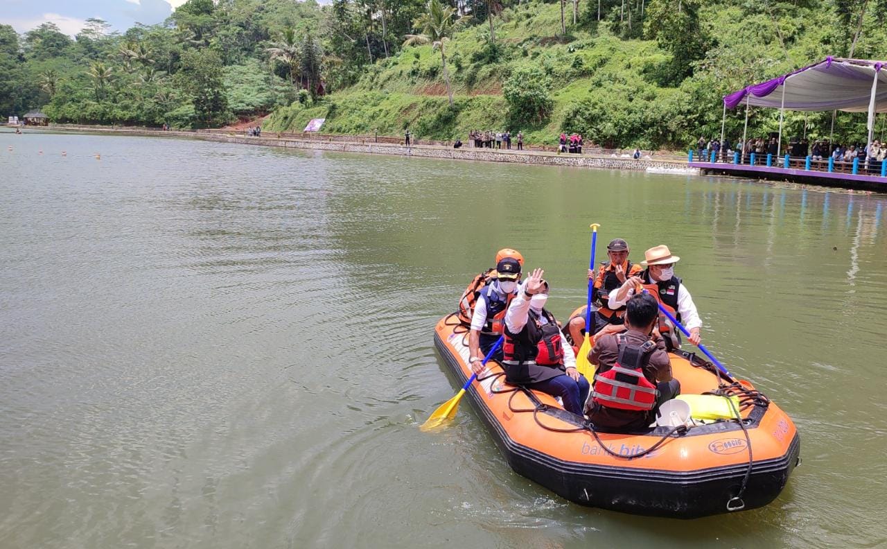 Gubernur Ridwan Kamil Resmikan Situ Wangi Ciamis, Warga Semua Bahagia, Ceria,  Over Excited....