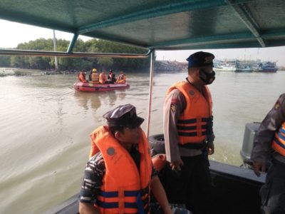 Kapal Motor Tenggelam di Laut Jawa, 1 ABK Masih Dalam Pencarian Tim SAR