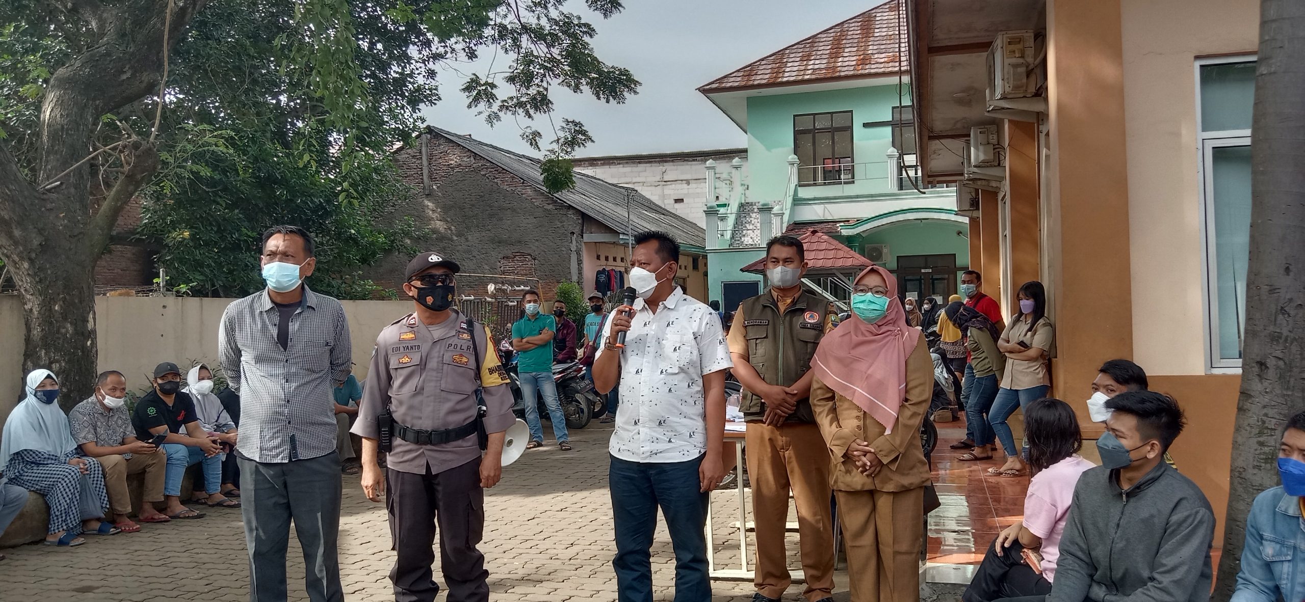 Pemdes Serang Kolaborasi dengan Polisi dan TNI Geber Vaksin Booster