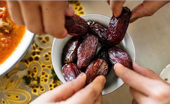 Bisa Melancarkan Proses Kelahiran, Ini Manfaat Kurma Untuk Kesehatan