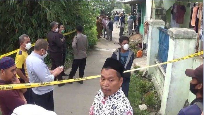 Pembunuh Sadis di Cikut Belum Terungkap : Bukan Rampok, Motif Cinta Segitiga Ramai di Medsos