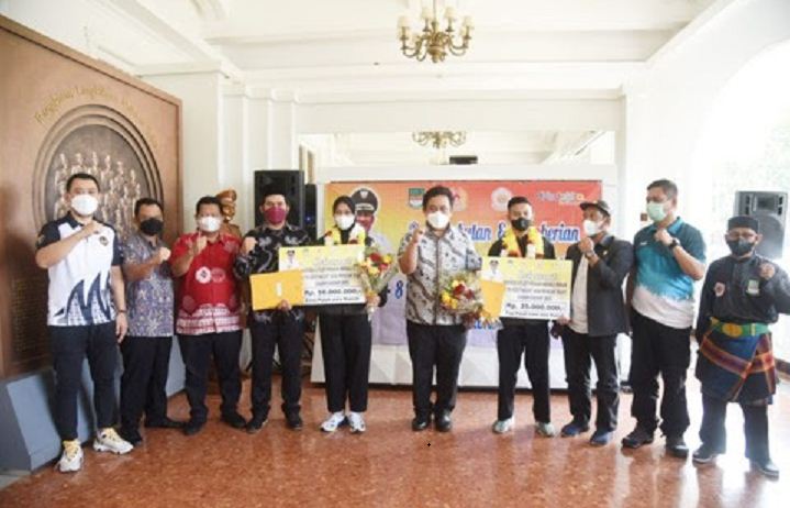 KONI Guyur Bonus Puluhan Juta, Pesilat Bekasi Berjaya di Singapura