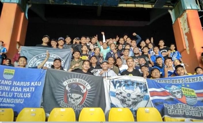 Persib Milangkala ke-89, Viking Karawang Doakan Juara