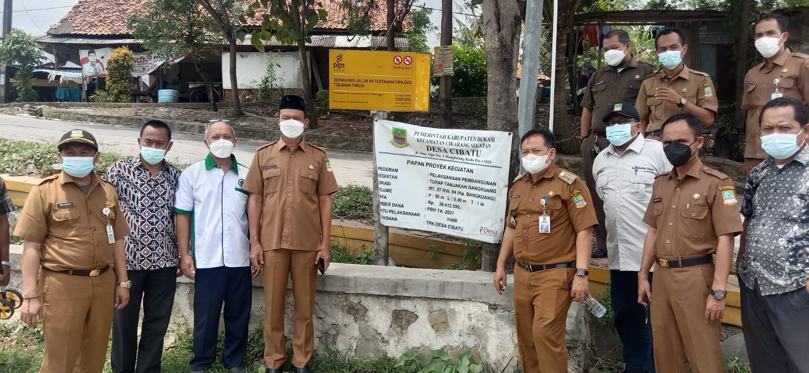 Camat Cikarang Selatan Evaluasi Pembangunan Fisik di Tujuh Desa