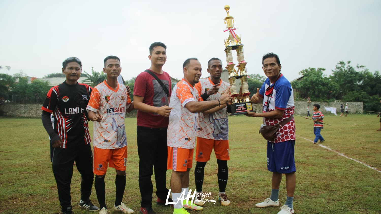 Turnamen Piala LAMI Di Cibitung Meriah : Cari Bibit Pemain Sepakbola, LAMI Gelar Turnamen Sepakbola