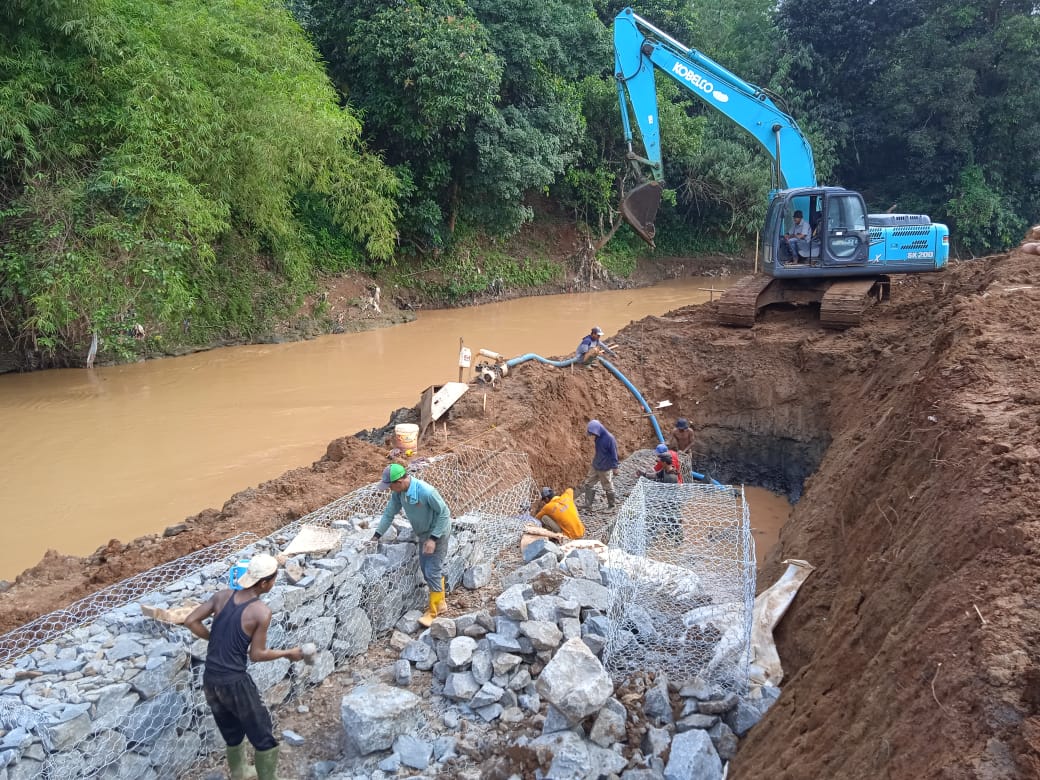 Pemasangan Bronjong di DAS Kali Cikeas oleh CBD Cibubur Dipertanyakan