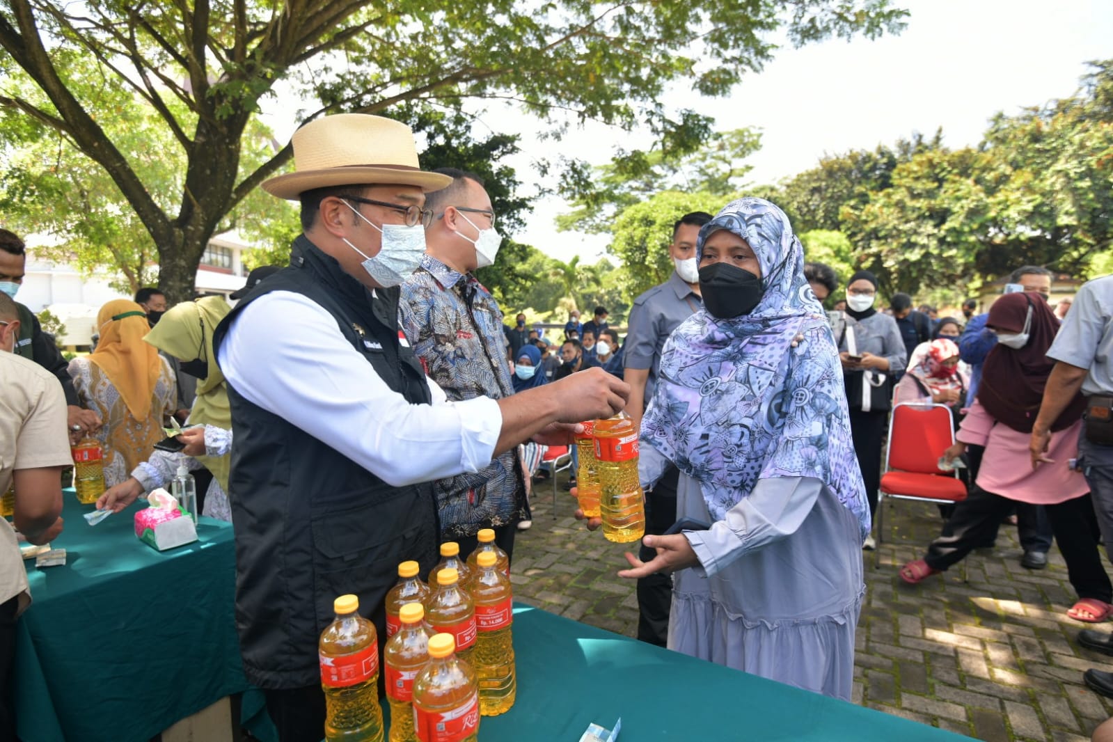 Jabar Sambut Baik Syarat dalam Pembelian Miyak Goreng