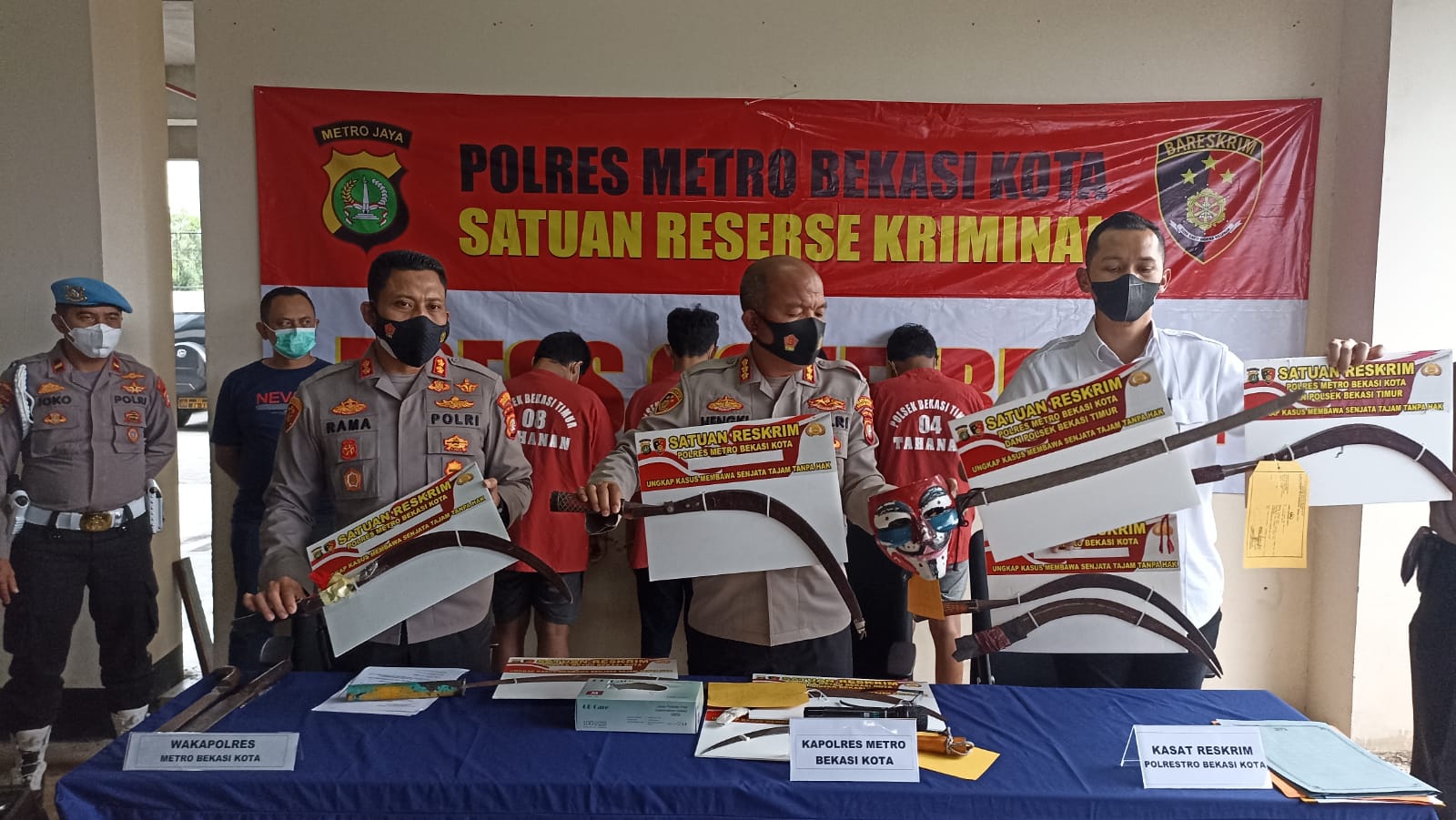 9 Pelajar Kota Bekasi Pembawa Clurit Resmi Ditetapkan Tersangka