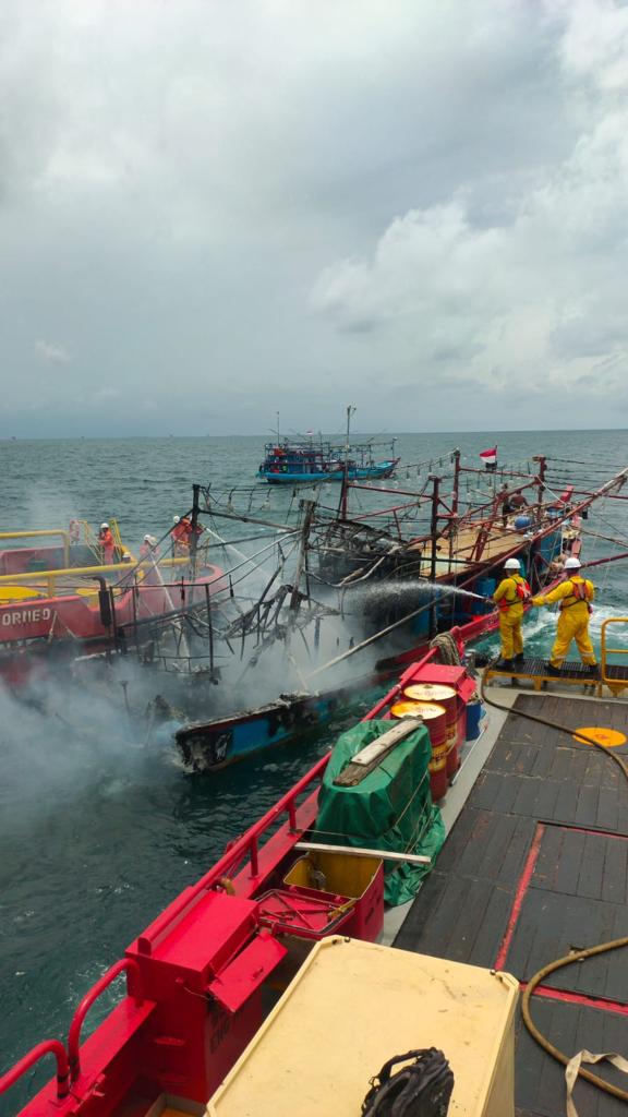 Kapal Nelayan Terbakar, Subholding Upstream Regional Jawa Selamatkan Seluruh ABK