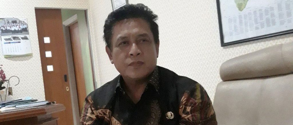 Kisruh Pengadaan Pigura Foto Cellica-Aep, Penyedia Ngaku Tertipu, Kadisdik Karawang Cuma Bilang Begini