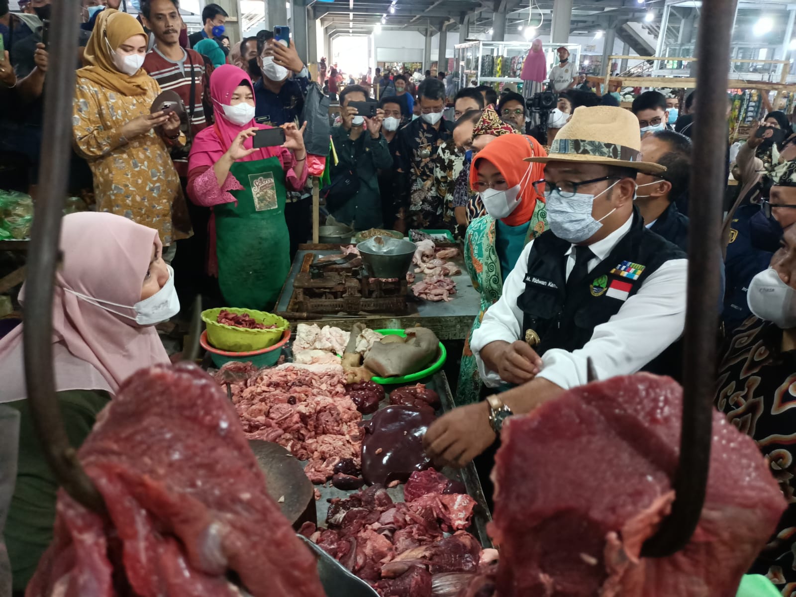 Penantian Para Pedagang Pasar Kue dan Pasalaran Datang Juga Saat Diresmikan Ridwan Kamil