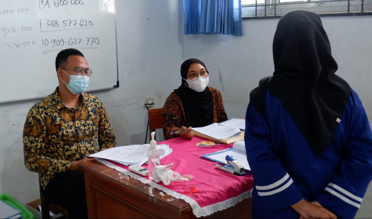 SMK Rosma Karawang Gelar Uji Kompetensi AKL dengan Penguji Eksternal