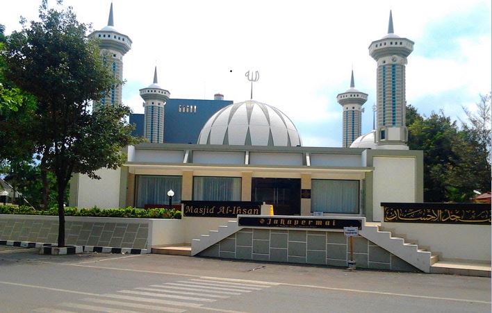 Melihat Empat Masjid Ikonik di Kota Bekasi : Semuanya Enak Dipandang dan Nyaman Didatangi