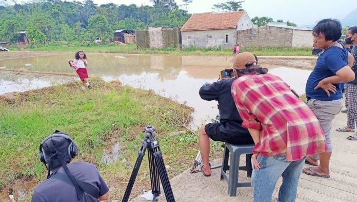 Melihat Upaya Merawat Tradisi Leuit ala Petani Purwakarta : Difilmkan, Angkat Nuansa Horor-Komedi