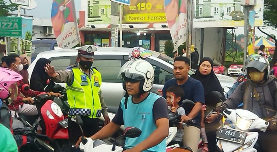 Benang-Kusut Urai Macet Senopati