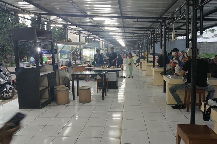 Resmi, BUMDes Burangkeng Kelola Wisata Kuliner Tepi Danau di Mustika Grande