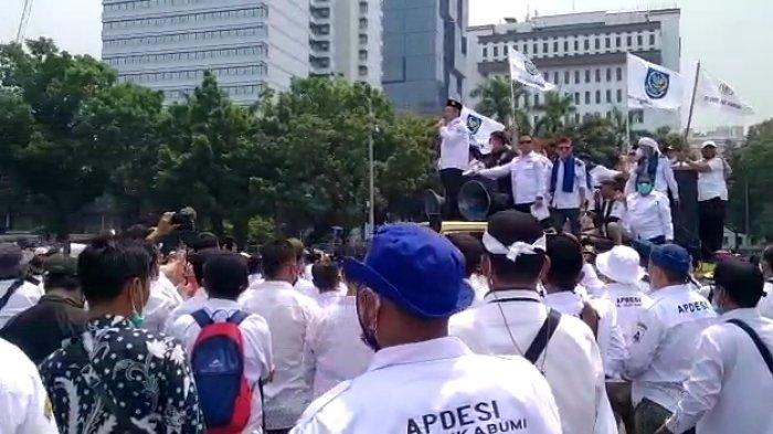 Waduh... Kemendagri Tak Akui Apdesi Pendukung Jokowi 3 Periode