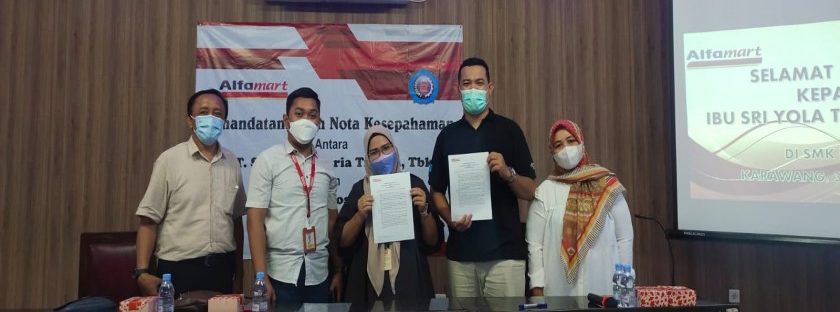 SMK Rosma Tandatangani MoU Kerjasama dengan Alfamart dan PT Marugo Rubber Indonesia