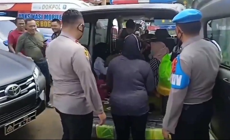 Modus Ambulans Terobos One Way,  Pura-pura Bawa Pasien Darurat, Ternyata Isinya Wisatawan yang Mau Liburan