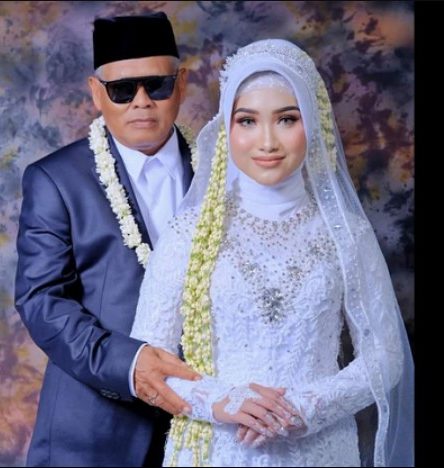 Membuat Kartu Nikah Digital untuk Para Pengantin, Simak Caranya....