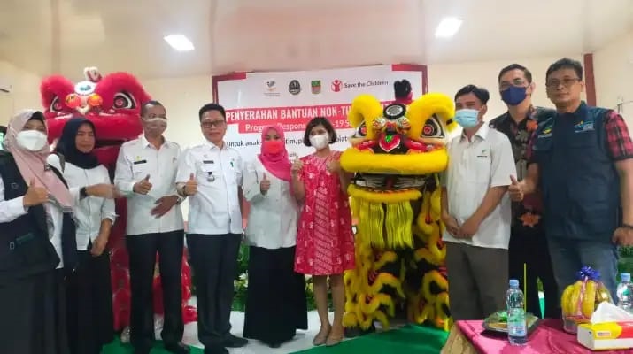 Puluhan Anak Yatim Korban Covid-19 di Cibarusah Mendapatkan Bansos