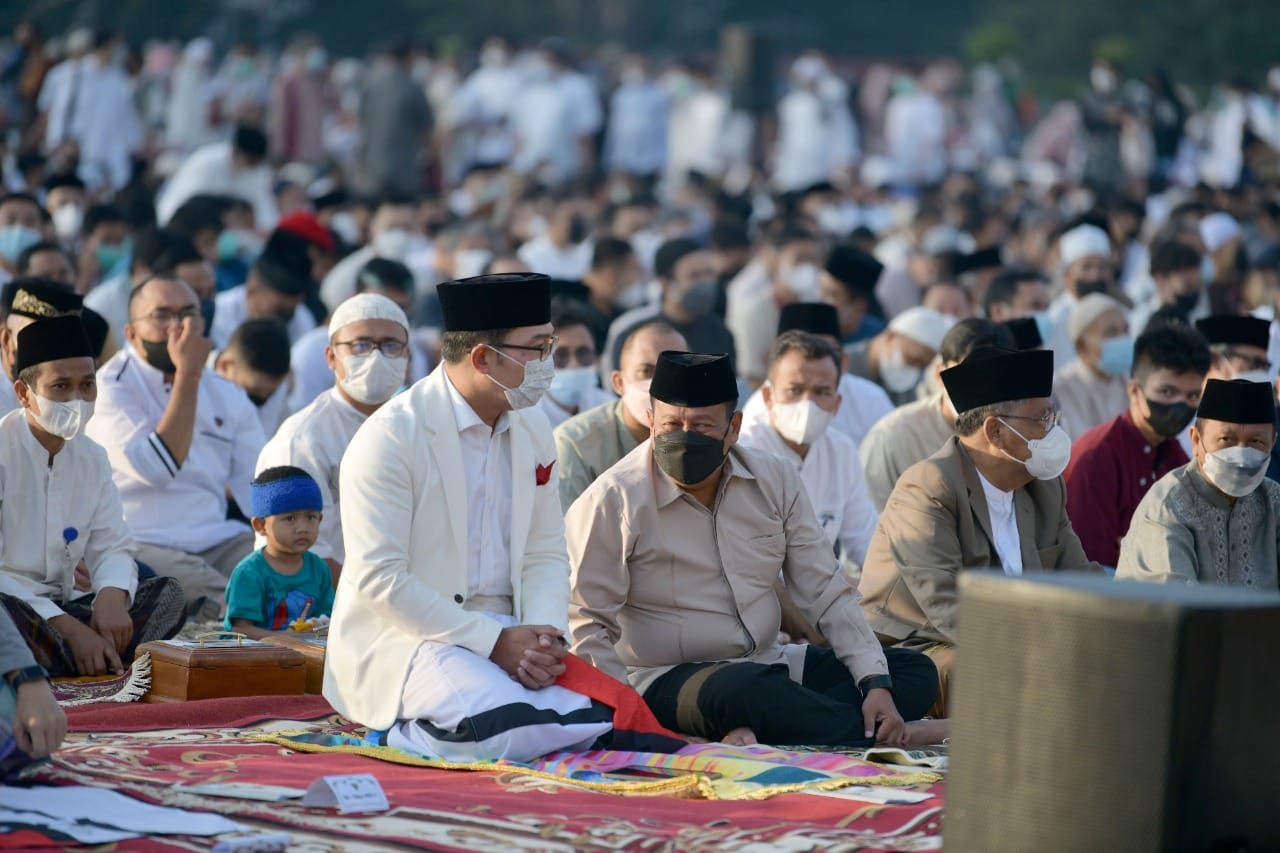 Rekor Salat Idul Fitri Tercipta di Gasibu, Ridwan Kamil: Meraih Kemenangan di Hari Bahagia