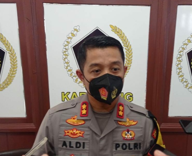 Warga Karawang Diminta Lapor Langsung Kapolres Jika Melihat Transaksi Narkoba, Nih Nomor WA-nya....