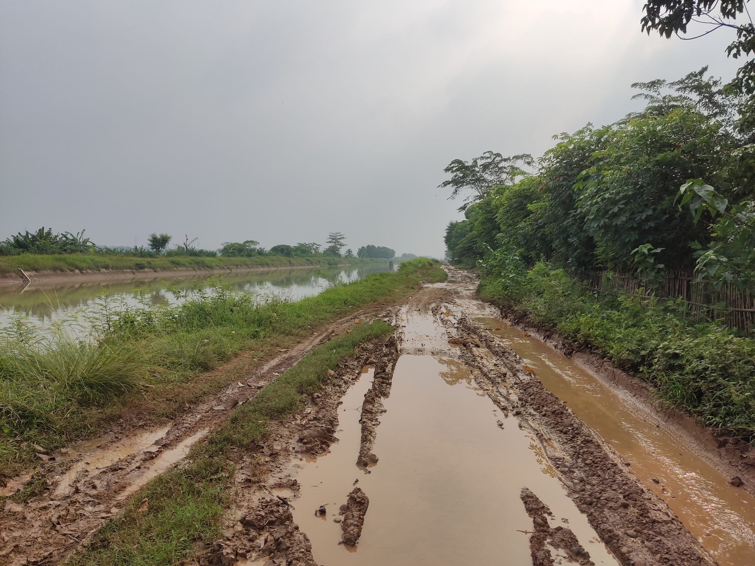 Jalan Irigasi di Desa Pangulah Baru tak Kunjung Dibangun